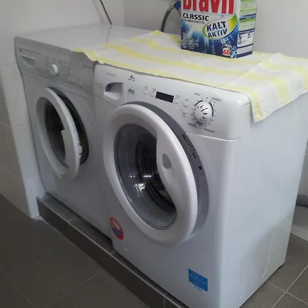 Apartamento Holiday Home Cologne *
