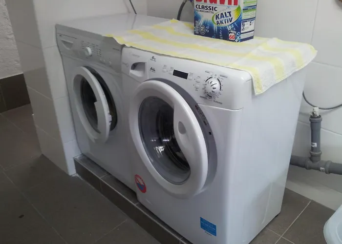 Apartment Holiday Home Cologne *